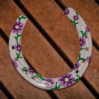 whiteandpurpledaisies1frontview.jpg