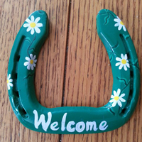 GreenwithWhiteDaisies