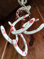 Whitewithredhibiscuslookup