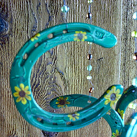 greenandsunflowerswc1close